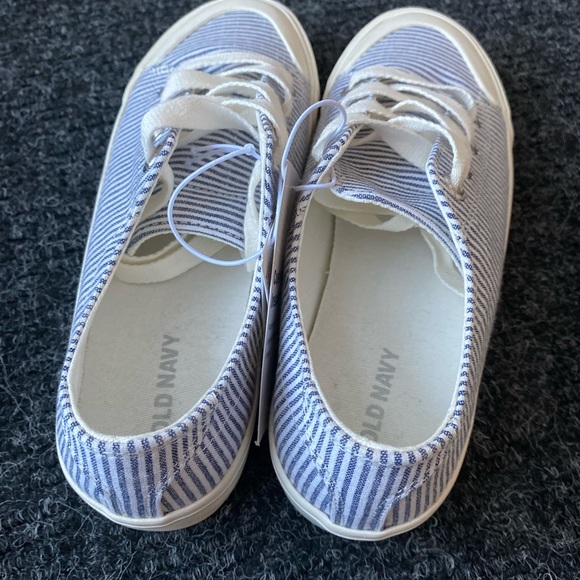 *NWT* New Old Navy espadrilles Sz6. - Picture 2 of 5